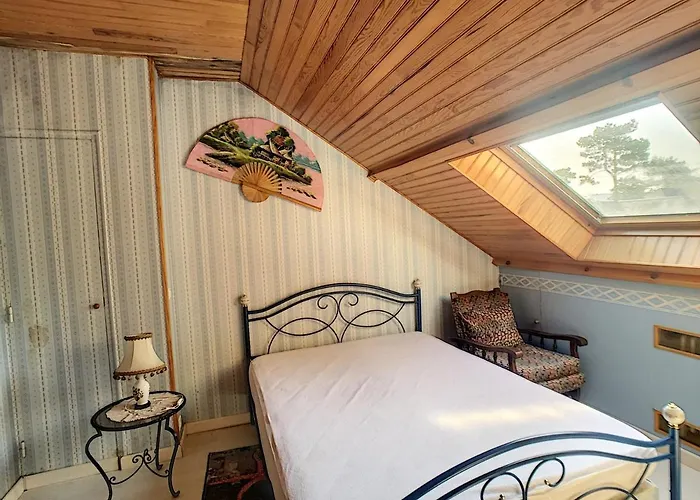 Дом отдыха A 100m De La Avec Jardin, Terrasse, Et Proche Commerces - Fr-1-361-95